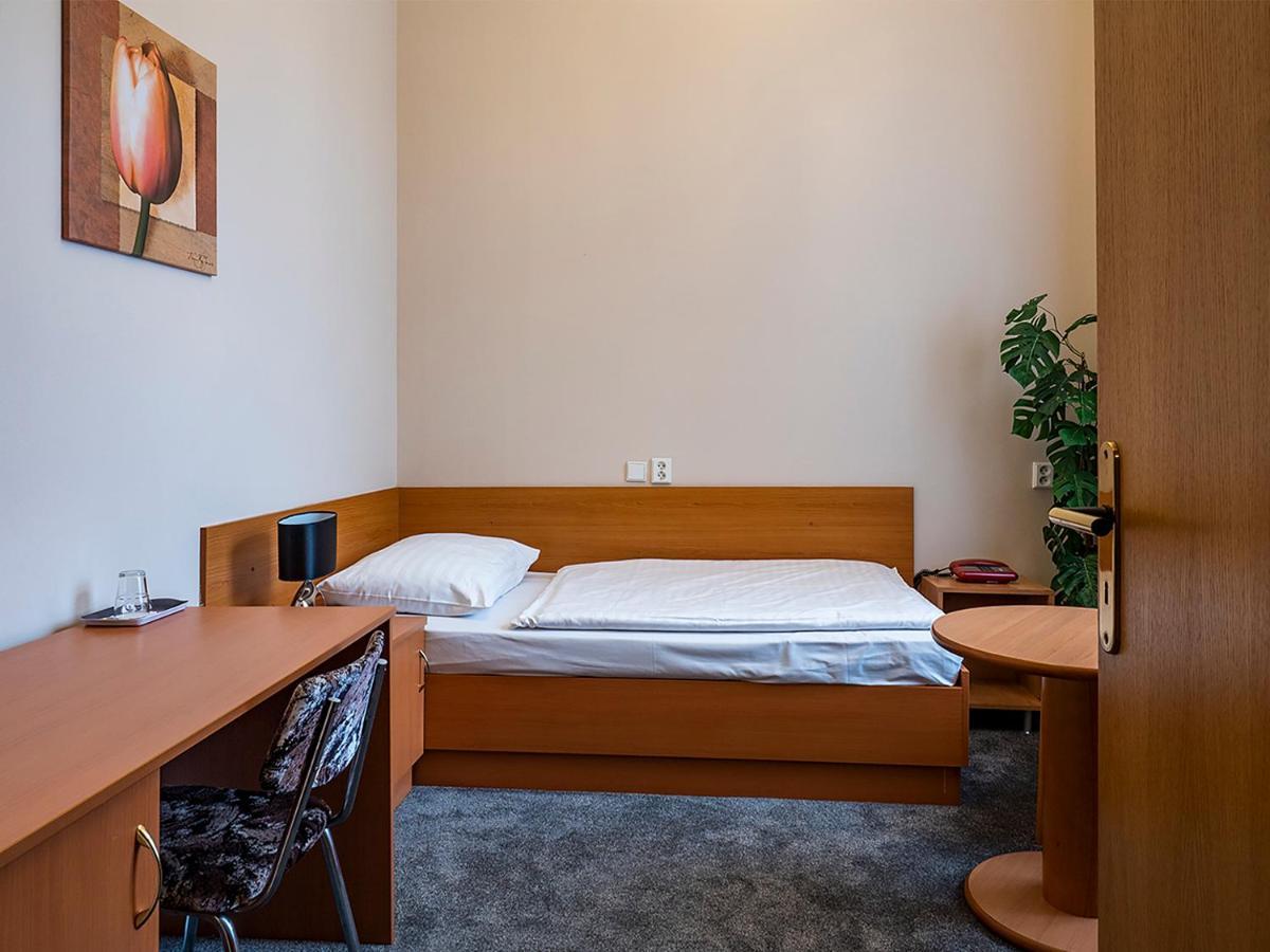Hotel Olympia Česká Lípa Екстериор снимка