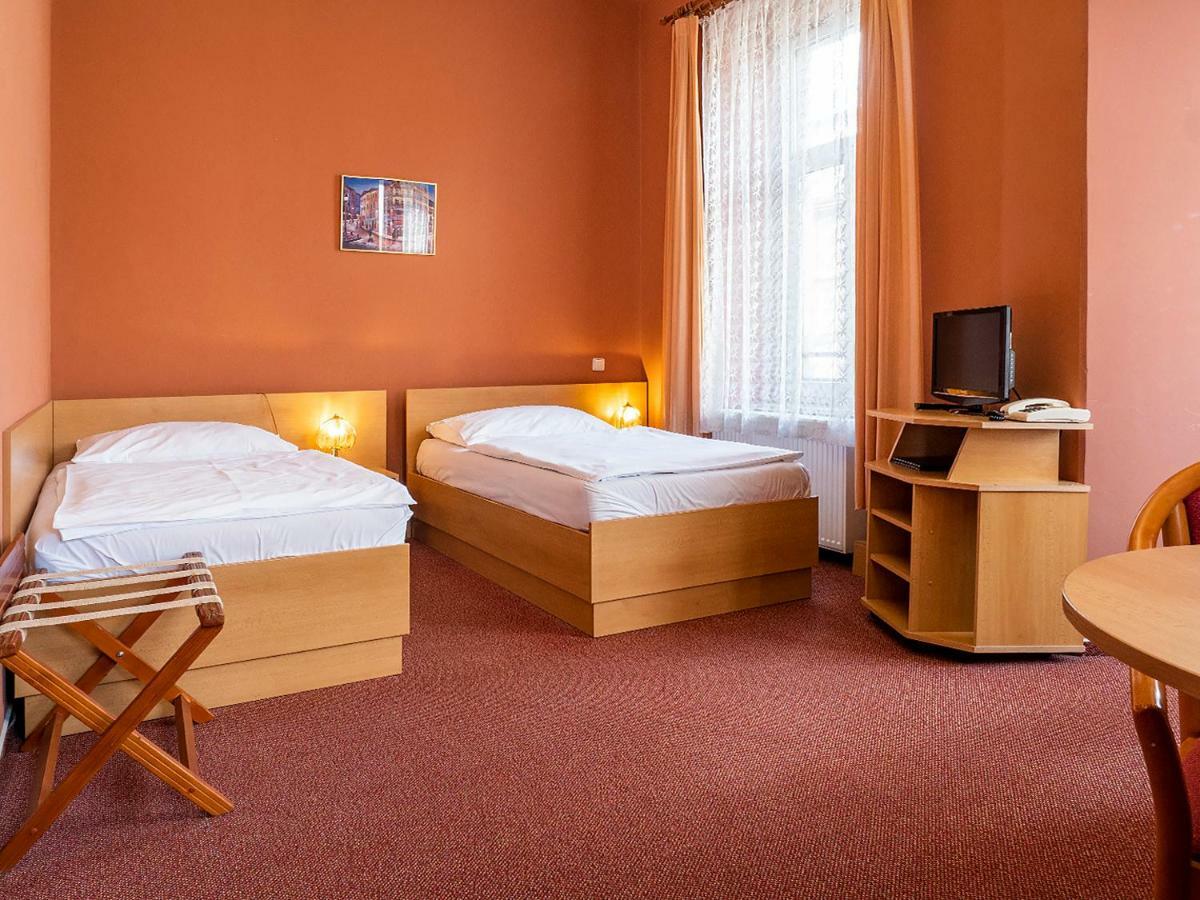 Hotel Olympia Česká Lípa Екстериор снимка